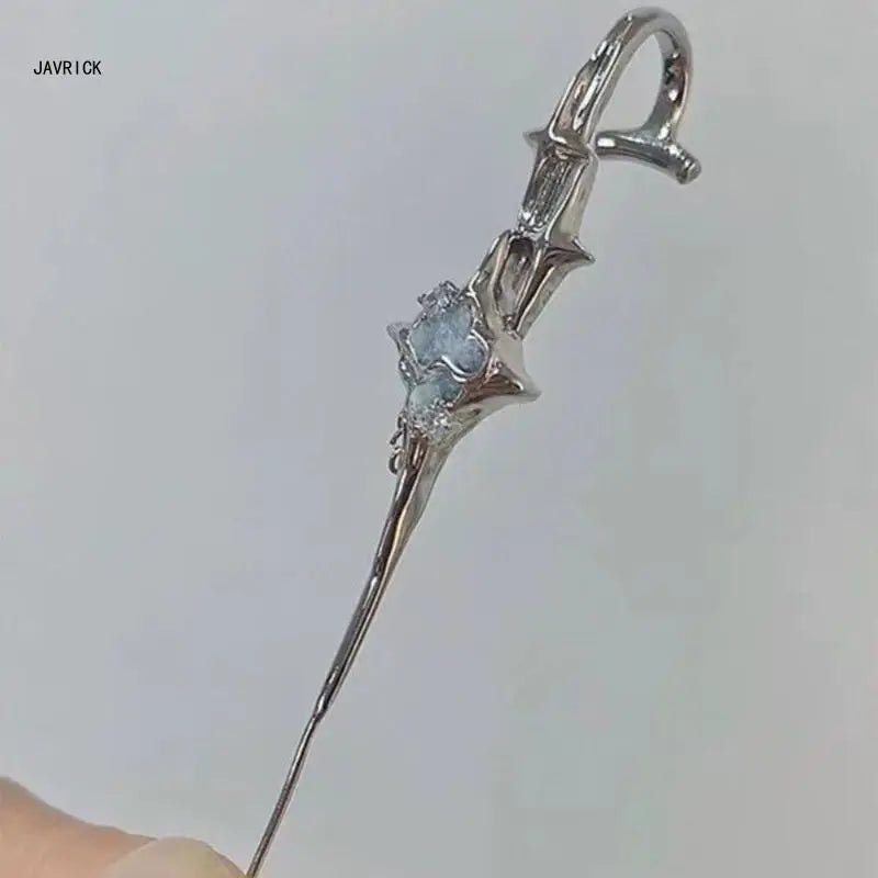 Exquisite Gothic-Inspired Silver Ear Cuff