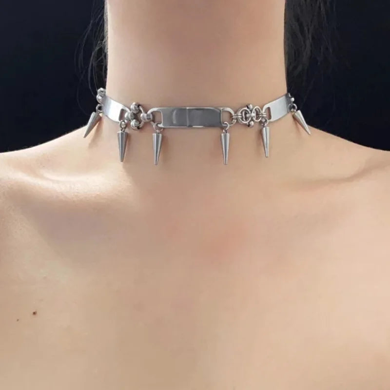 Dual-Layer Spiked Chain Choker