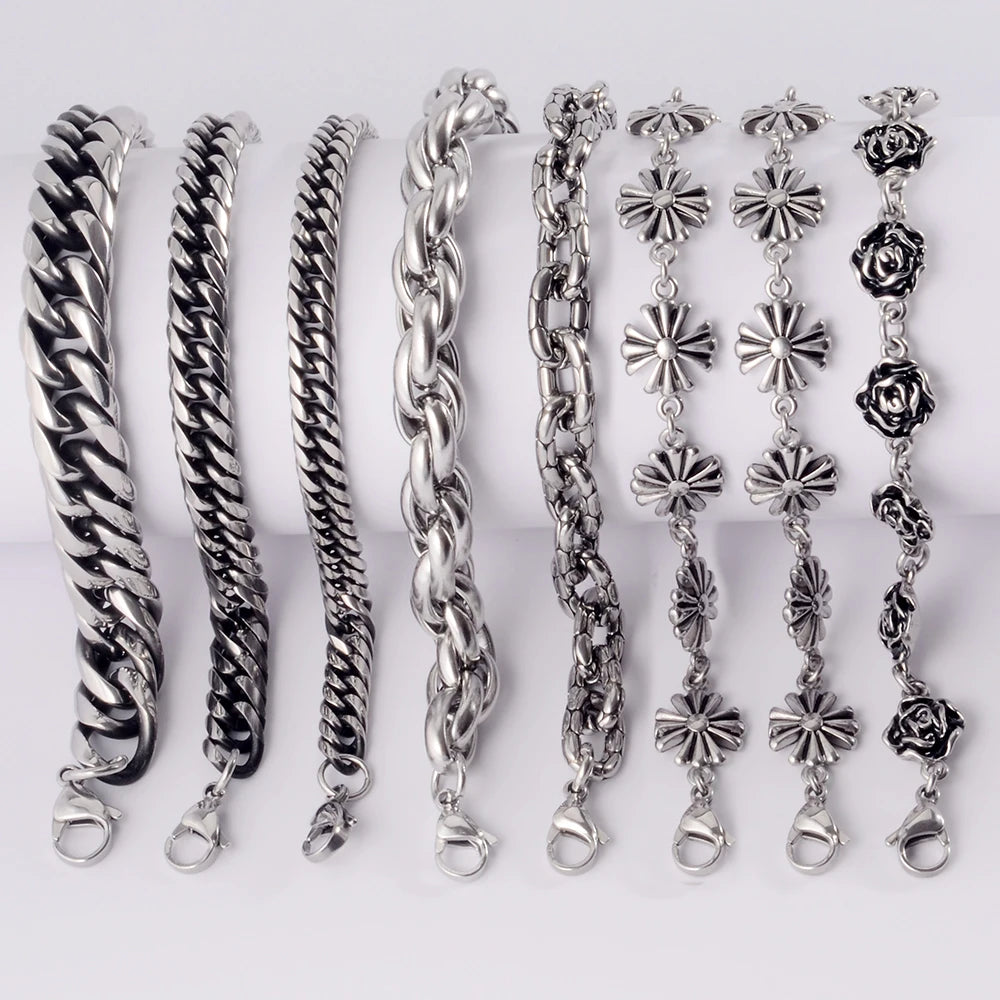 Daisy Chain Silver Bracelet – Timeless Floral Elegance