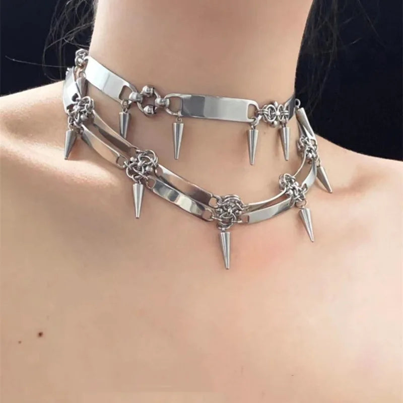 Dual-Layer Spiked Chain Choker
