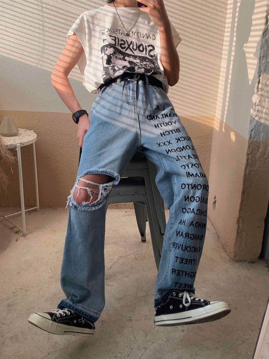 Script Jeans