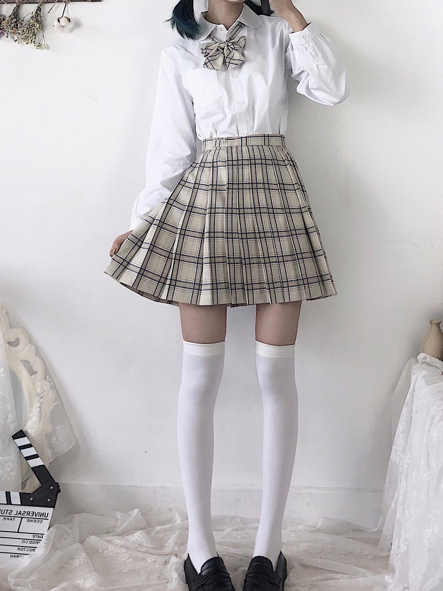 Pleated skirt school student