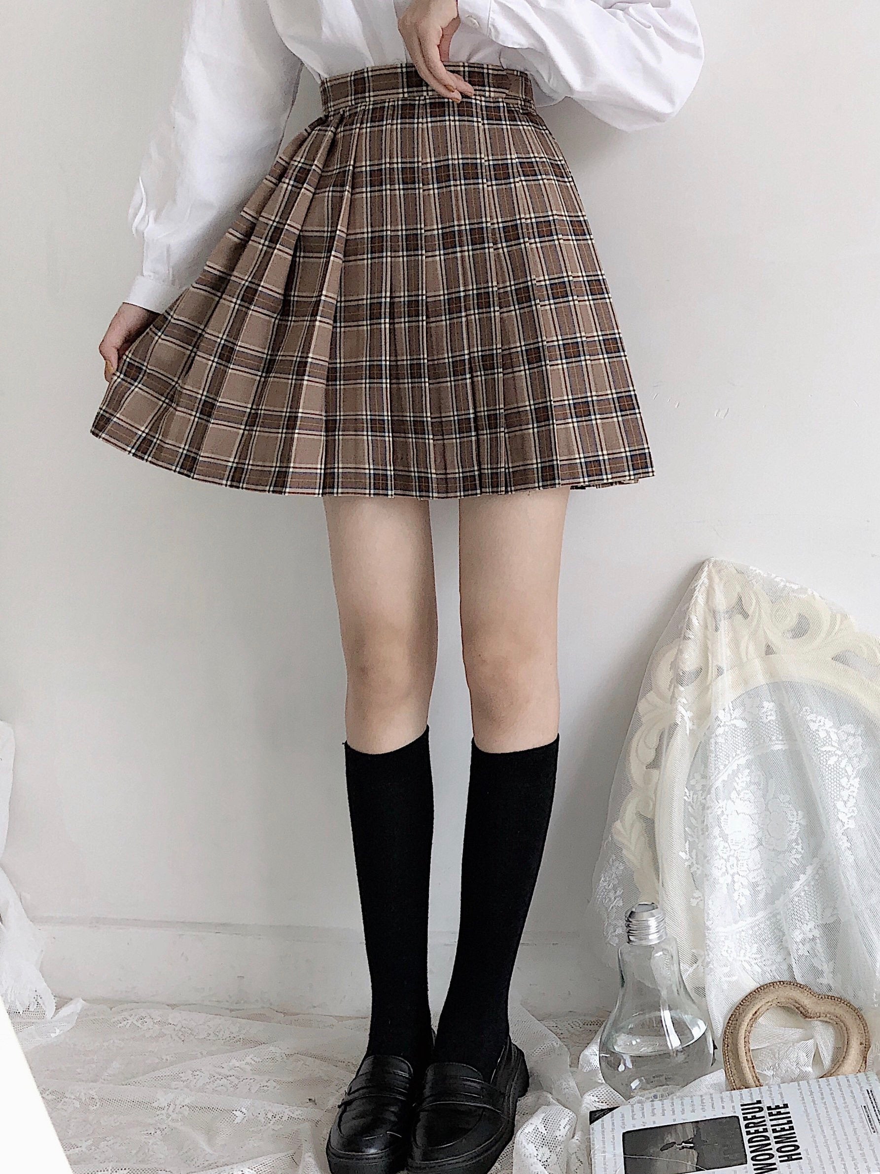 Pleated skirt school student